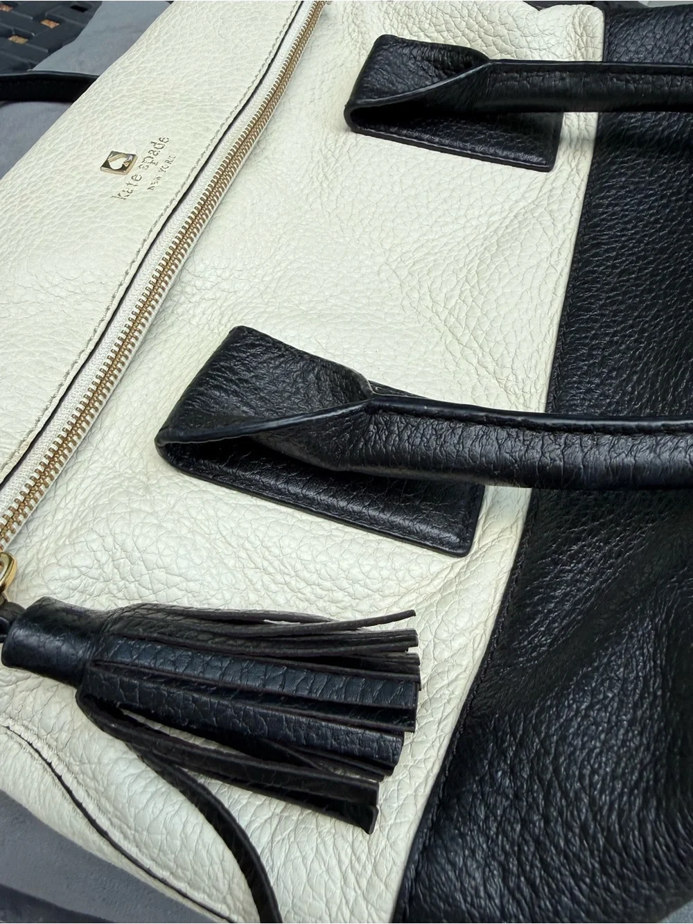 kate spade Black and Cream Two-Tone Leather Shoulder Bag